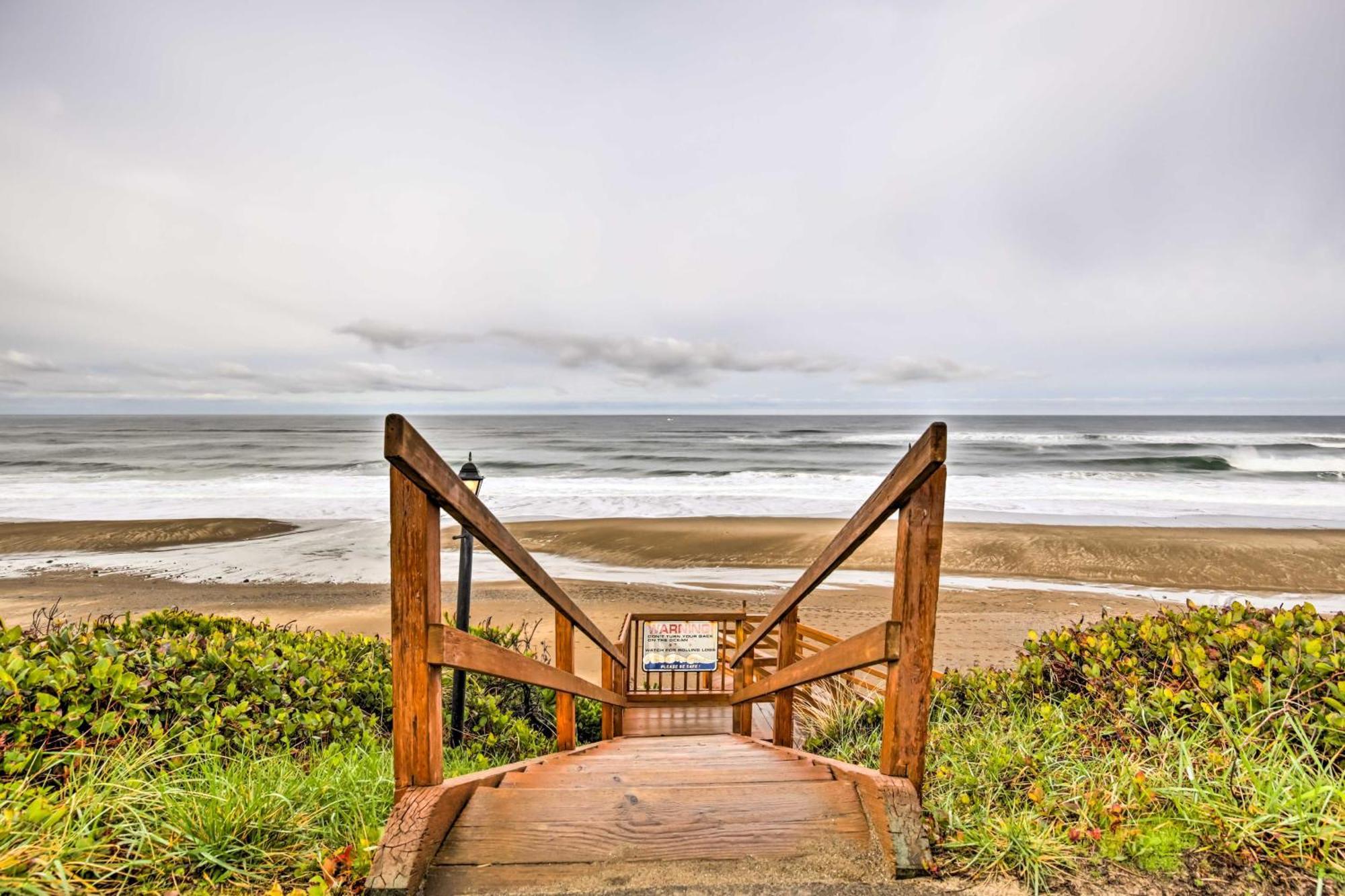 Beachfront Lincoln City Condo-Patio And Pool Access! 外观 照片